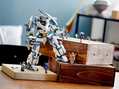 Zane's Titanium Mecha Duel